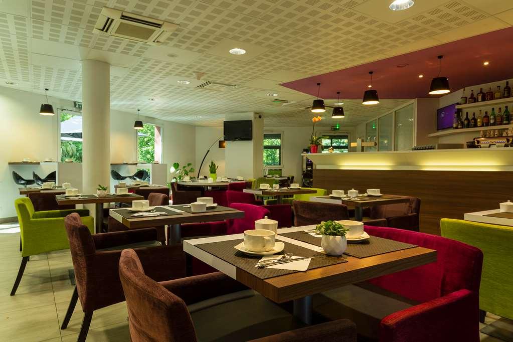 The Originals Boutique Hotel Restaurant Saint James, Montaigu-Vendee Comodidades foto