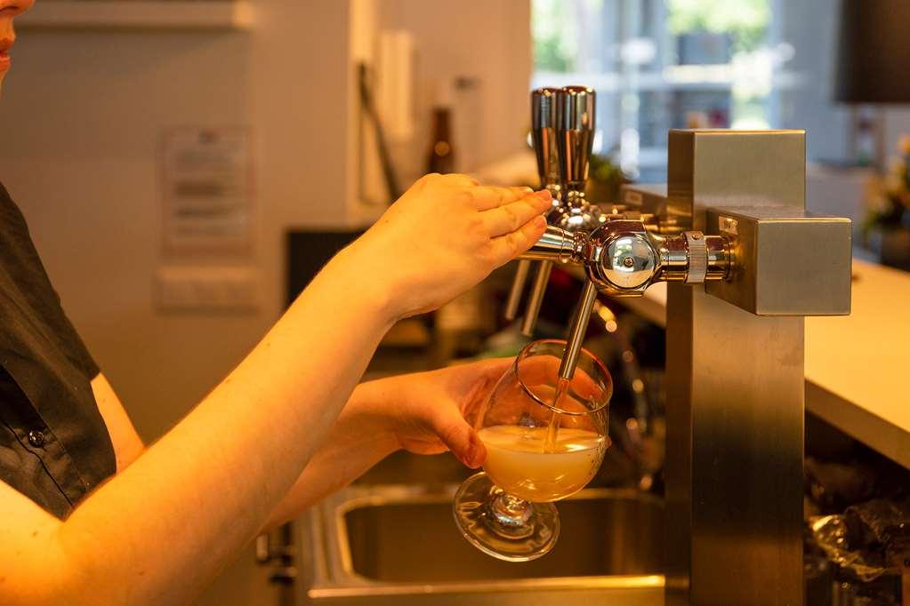 The Originals Boutique Hotel Restaurant Saint James, Montaigu-Vendee Comodidades foto