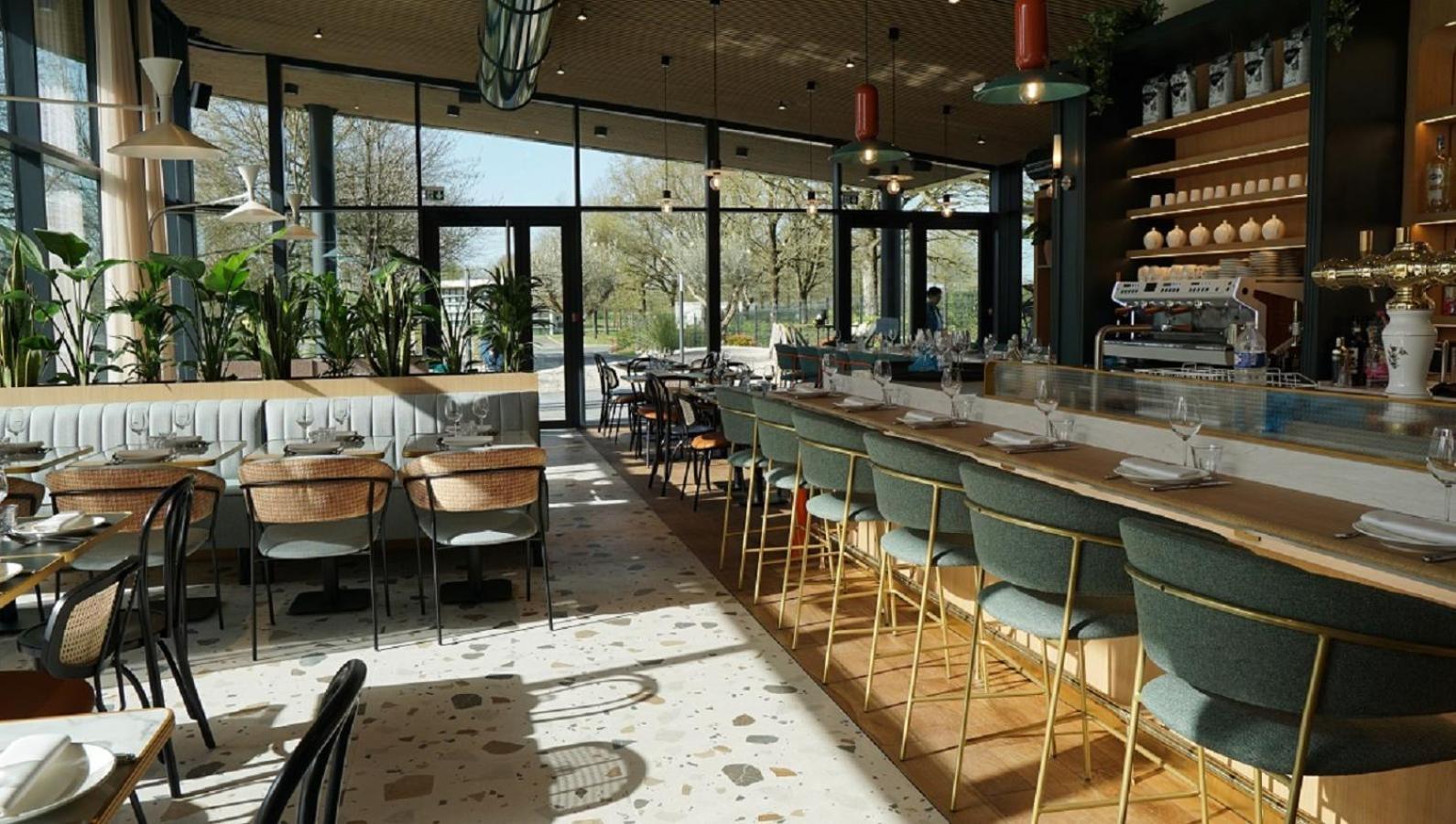 The Originals Boutique Hotel Restaurant Saint James, Montaigu-Vendee Exterior foto